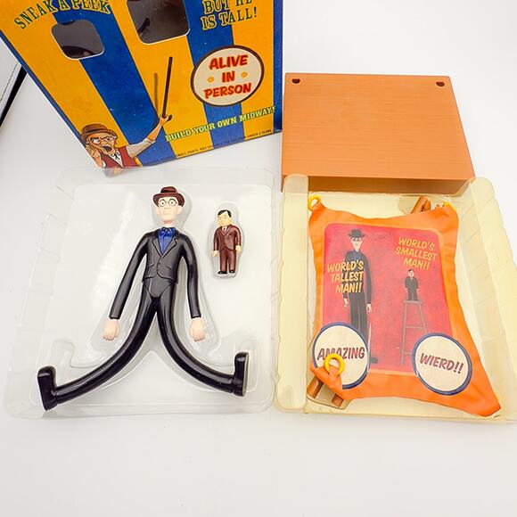 Accoutrements Lil'l Sideshow Carnival World's Tallest Smallest Men 11652 in Box - Picture 4 of 5